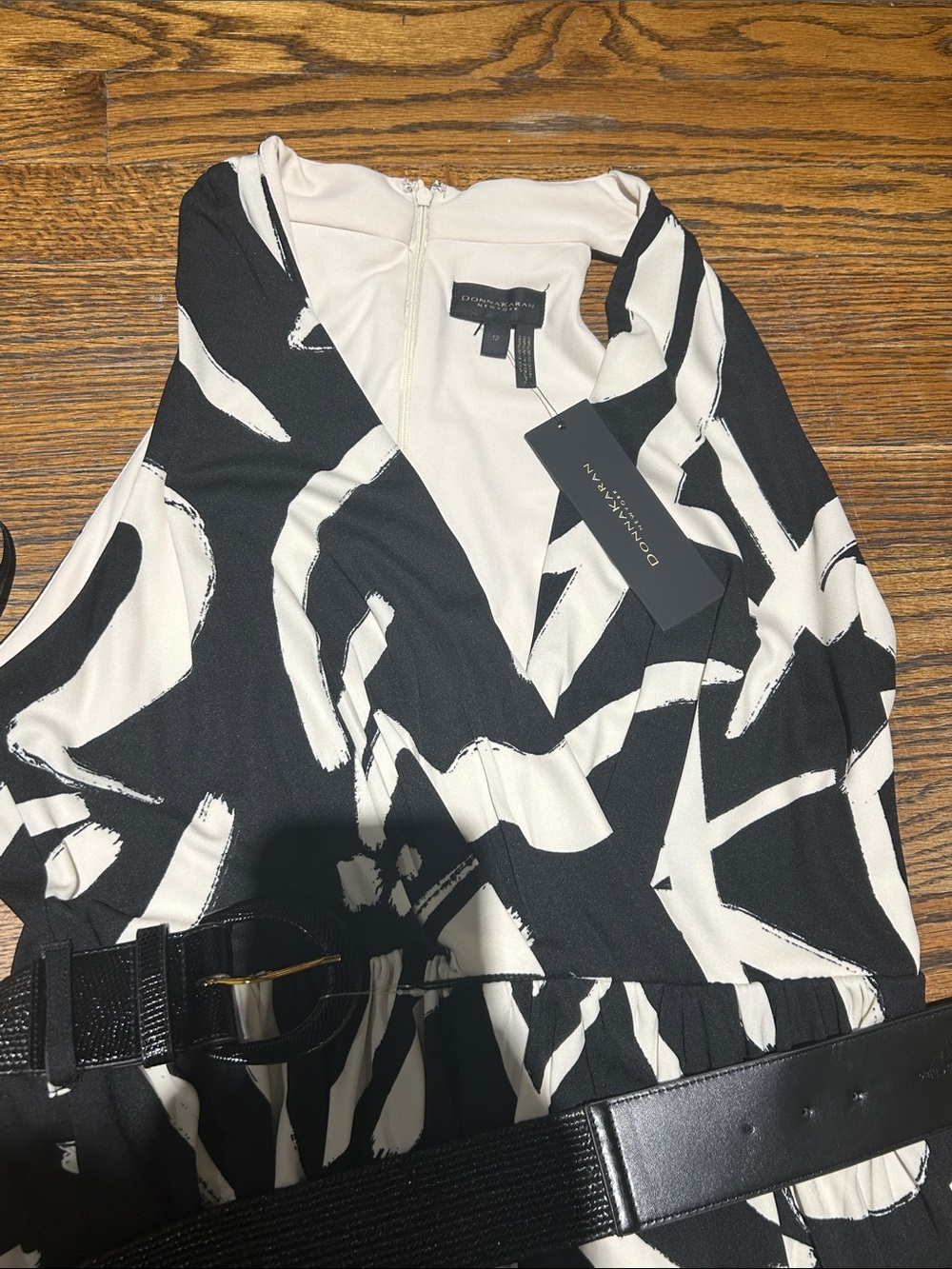 Donna Karan Black & White Abstract Wrap Midi Dress - Picture 2 of 7
